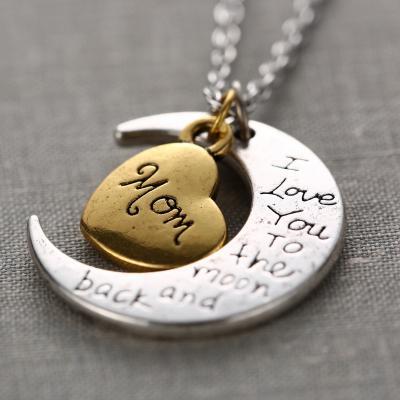 Fashion High Quality Non-fading Moon and Heart Mom Pendant Love Chain Necklace as Gift